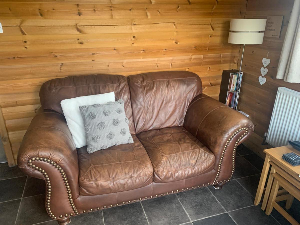 Swansea Log Cabin Pontardawe Esterno foto