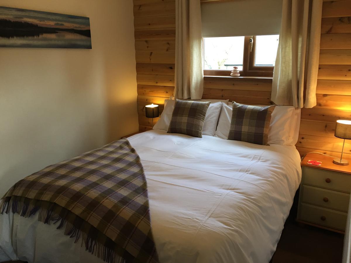 Swansea Log Cabin Pontardawe Esterno foto